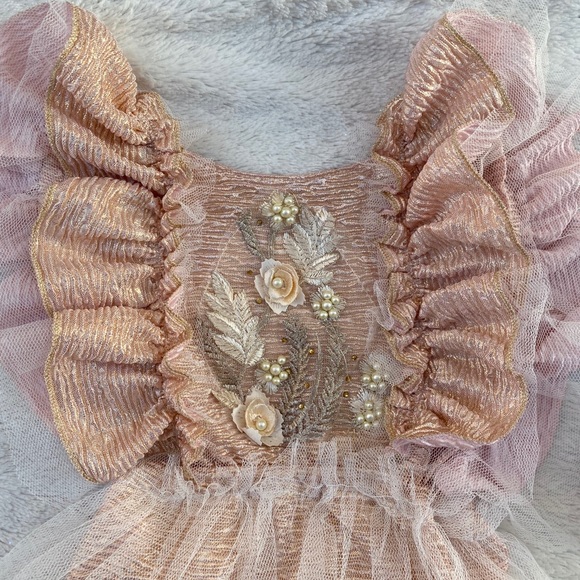 💕Beautiful Special Occasion Baby Girl Romper - Picture 2 of 13